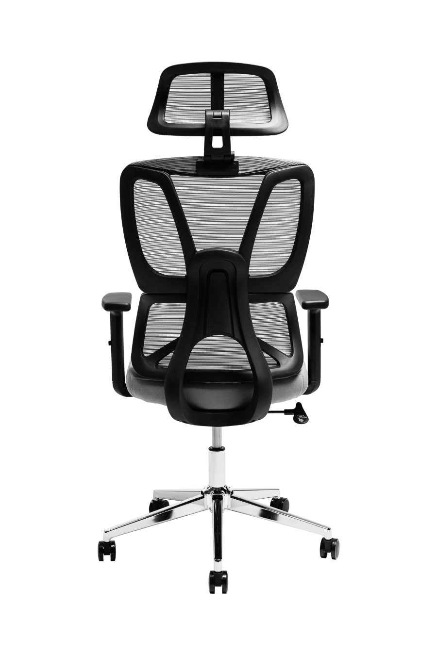 Cordoba: CUSTÓ Cordoba combină eleganţa minimalistă cu ergonomia avansată: şezutul tapitat din stofă conferă confort imediat, iar spătarul din plasă elastomerică asigură o ventilaţie eficientă pe durata întregii zile de lucru. Tetiera reglabilă 3D îţi permite ajustări fine în înălţime, adâncime şi unghi, pentru o susţinere optimă a capului şi gâtului. Suportul lombar fix menţine postura corectă fără efort suplimentar. Cotierele ajustabile pe înălţime se pliază pe nevoile tale — fie în intervale de concentrare, fie în momente de relaxare la birou. Mecanismul sincron cu blocare într-o poziţie şi baza stelată din oţel cromat, împreună cu rolele din poliuretan, garantează mobilitate lină şi stabilitate solidă pe diferite tipuri de suprafeţe. Culoarea gri adaugă o notă sobru-executivă, perfect integrabil în spaţii profesionale unde stilul şi confortul merg mână în mână.